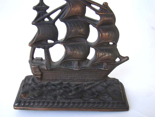 A pair of cast iron Antique Bookends circa 1915 depicting a three deck Man of War — image 2